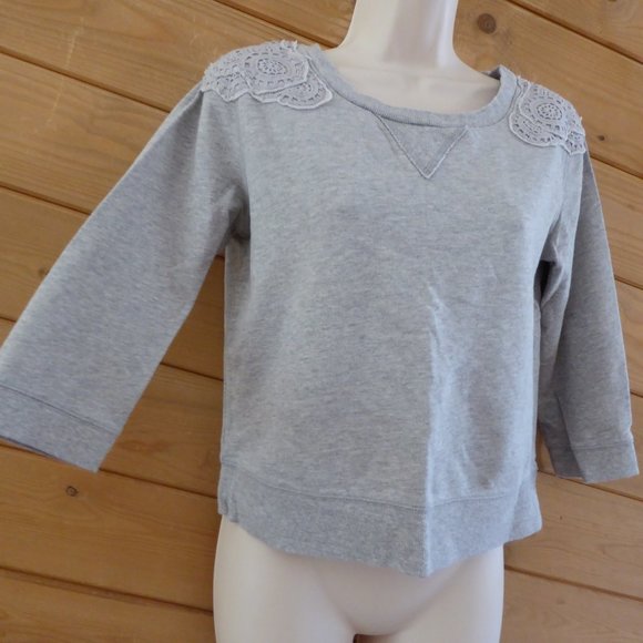 hinge Gray Floral Lace on Shoulder 3/4 Sleeve Crop Top 100% Cotton Sweatshirt S - Picture 5 of 9